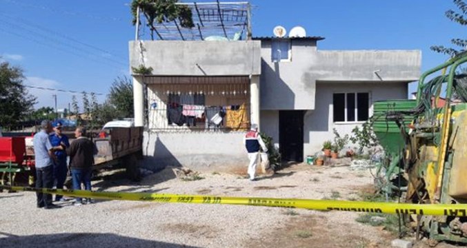 Adana'da Kan Donduran Olay! Cinnet Getiren Anne, 3 Çocuğunun Boğazını Kesti
