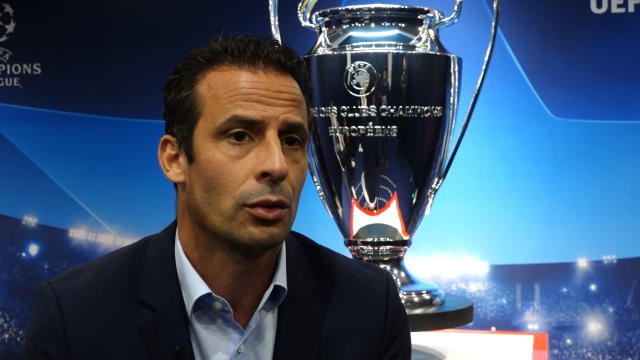 PSG - Giuly : Le travail défensif de Cavani est 2x plus important que celui de Neymar et Mbappé