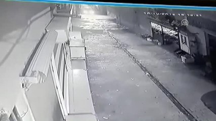 Kapkaç Anı Güvenlik Kamerasına Yansıdı