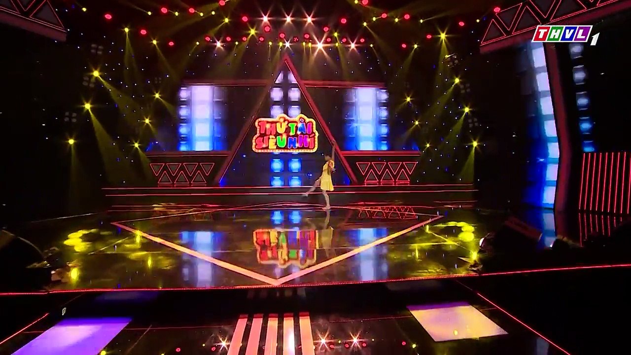 THVL | Thử tài siêu nhí Mùa 3 - Tập 1[5]: Tiết mục nhảy đương đại – Lê Mỹ Duyên