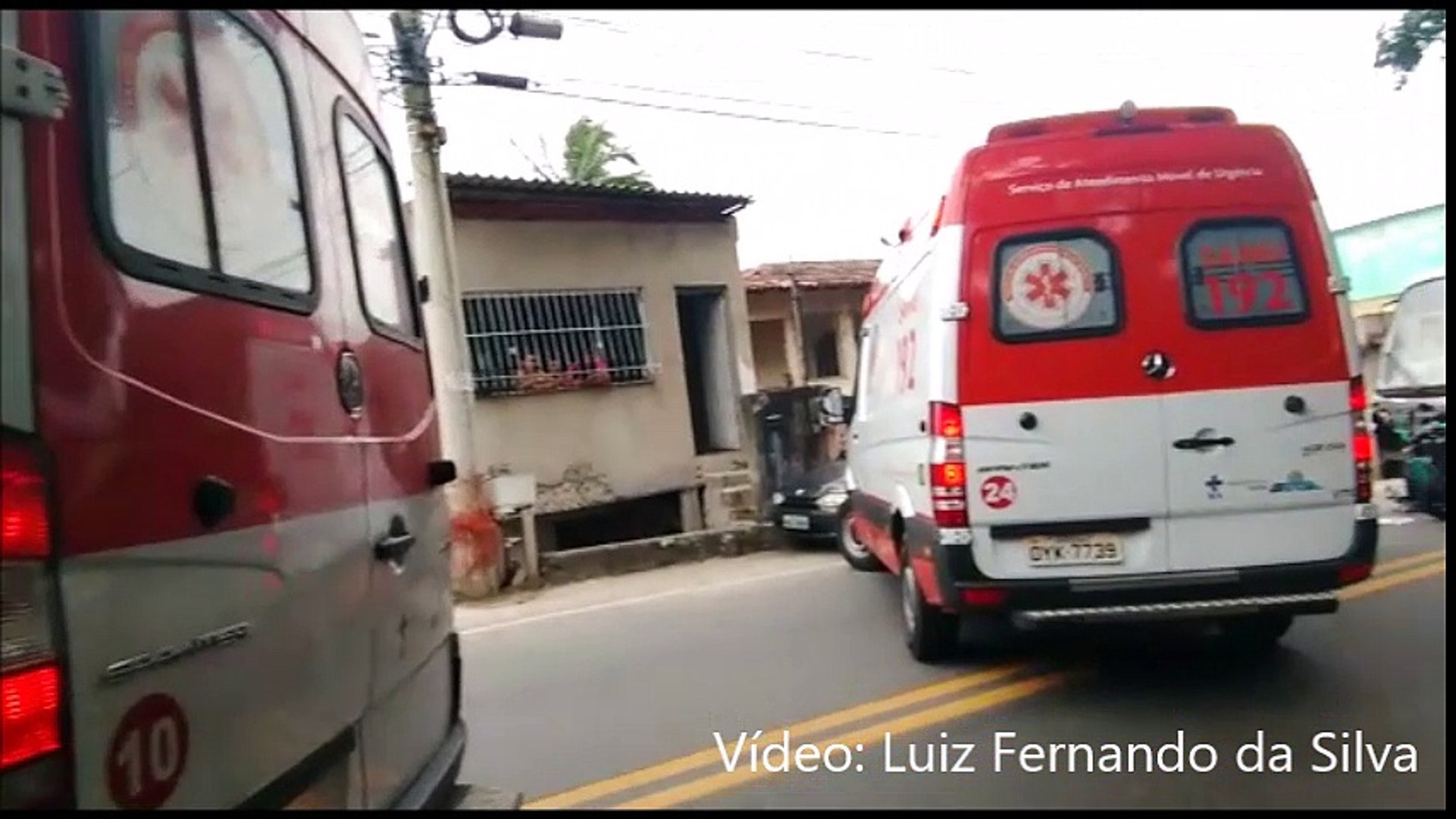 Grave acidente entre moto e ônibus em Vitória