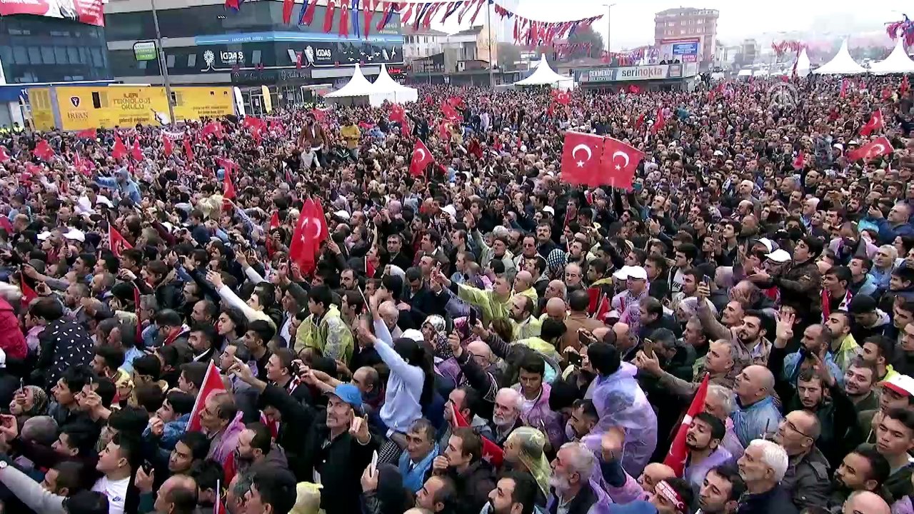 Cumhurbaşkanı Erdoğan: 'Raylı sistem uzunluğumuzu 2019 yılında 355 kilometreye, yeni projelerle de nihai olarak bin kilometrenin üzerine çıkartma kararındayız' - İSTANBUL