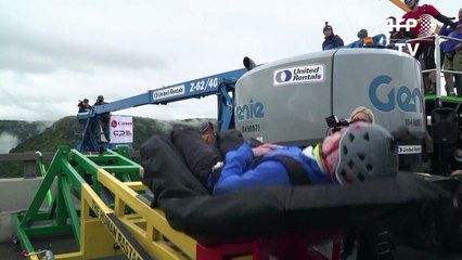 Thousands watch largest legal base jumping event in US