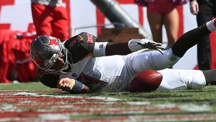 Jameis Winston uses pump fake to clear way for 14-yard TD