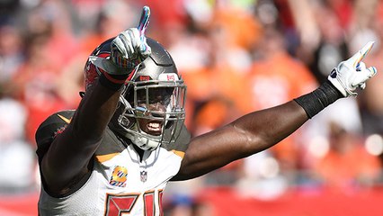 Entire Bucs defense is HYPED after big tackle by Lavonte David