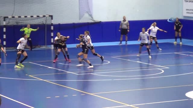 Kastamonu Belediyespor Kadın Hentbol Takımı, Ehf Kupasına Veda Etti