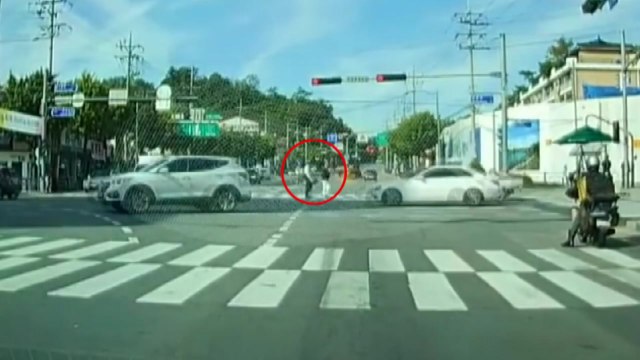 [좋은뉴스] 몸 불편한 노인 위한 '아름다운 동행' / YTN