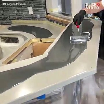 Es beginnt mit dunklem Grau, aber was dabei herauskommt ist was ganz anderes! Entdecke mehr:Website> Youtube>