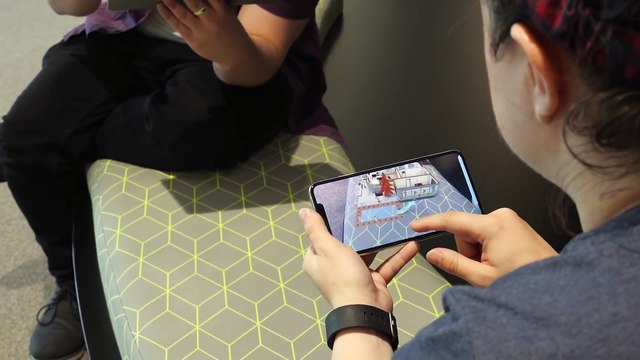 The Sims FreePlay : Mode AR - Bande Annonce