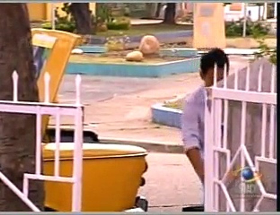 OYE BONITA cap  47 (Oswaldo Tapia)