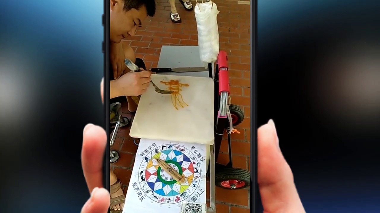 Interesting China street performance
