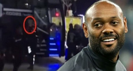Beşiktaşlı Vagner Love, Taraftara El Hareket Çekti