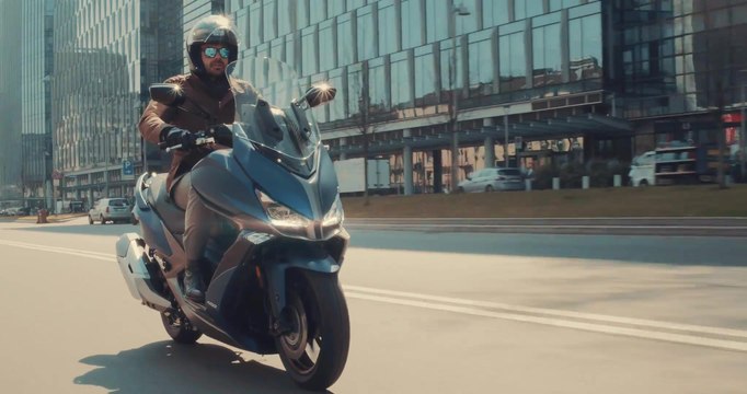 Kymco Xciting 400i S Press film