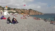 Antalya'da Deniz, Kum ve Güneş Sezonu Kapanmadı