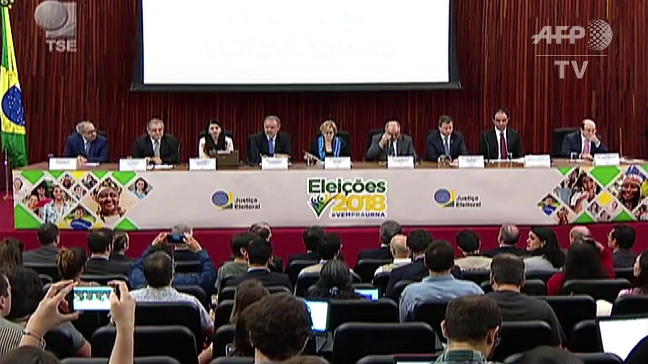 Máxima corte de Brasil investiga noticias falsas en campaña