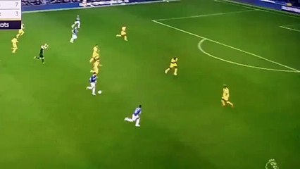 Este toque de André Gomes está a dar que falar em Inglaterra pelos piores motivos