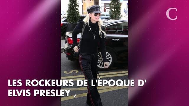 PHOTOS. Laeticia Hallyday : tous ses looks en pantalon pattes d'eph