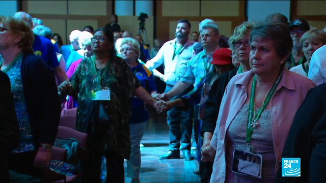 Australian PM apologises to child sex abuse victims