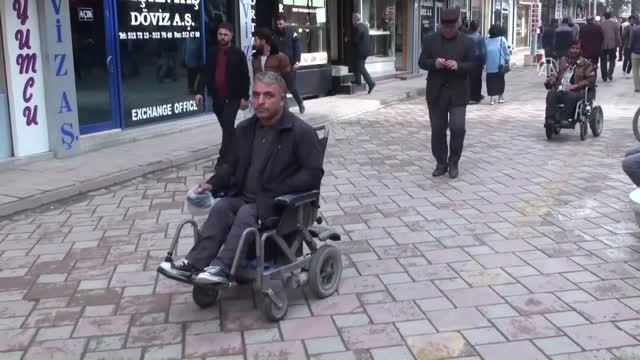 Engelliler Derneği, Çağla Şıkel Hakkındaki Suç Duyurusunu Geri Çekti