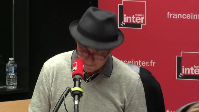 Macron les deux pieds dans l'Aude - Le Sketch avec Eduardo Makaroff et Christophe Muller