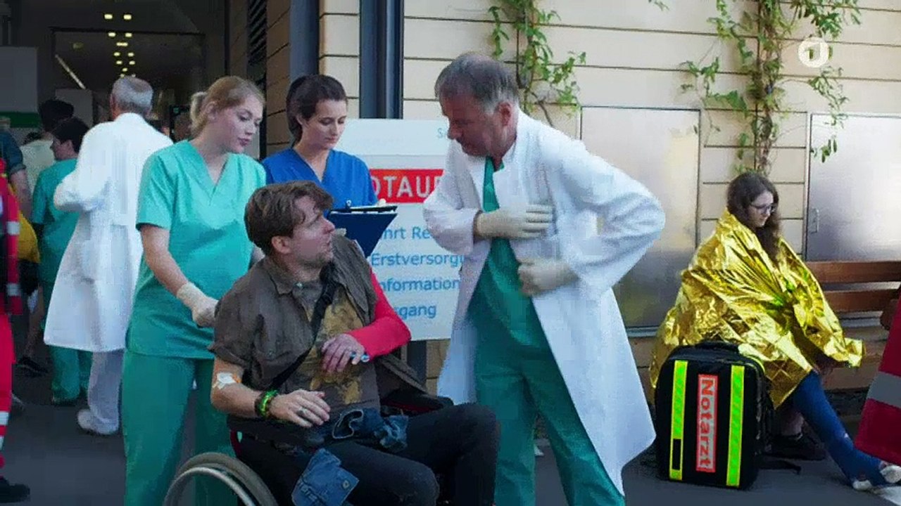 Ein verrückter Tag (829)- In aller Freundschaft