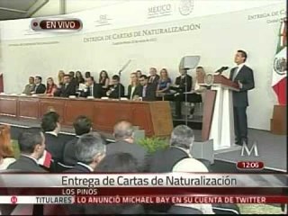 "Es un gran momento para vivir en México", dice Peña a naturalizados
