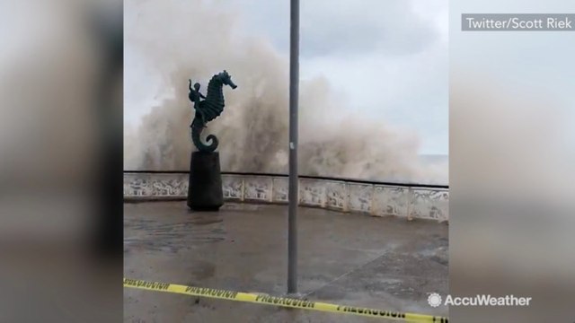 High waves crash onto famous boardwalk as Hurricane Willa nears