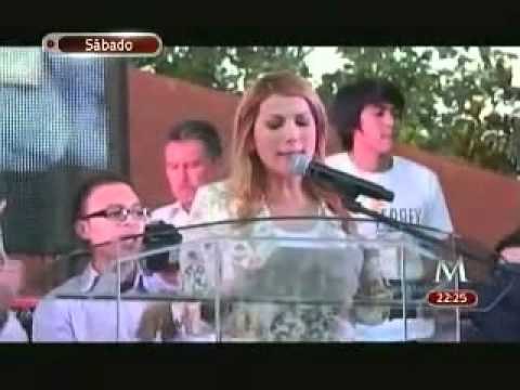 Entrega alcaldesa de Monterrey a Jesucristo la ciudad