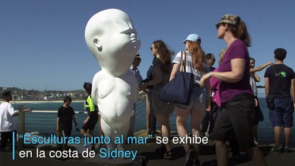 Esculturas junto al mar