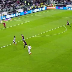  #TBT to 2015, as Sami Khedira scores his first-ever Juventus goal! ⚽️#GoalOfTheDay #ForzaJuve