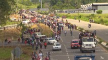 Diferentes ONG y migrantes denuncian violación de derechos humanos a caravana en México