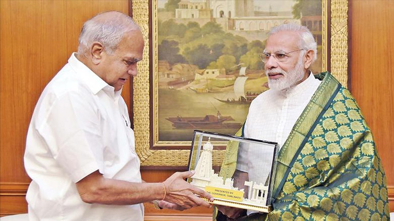 பரபரப்பான அரசியல் சூழ்நிலையில் ஆளுநர் டெல்லி பயணம்- வீடியோ