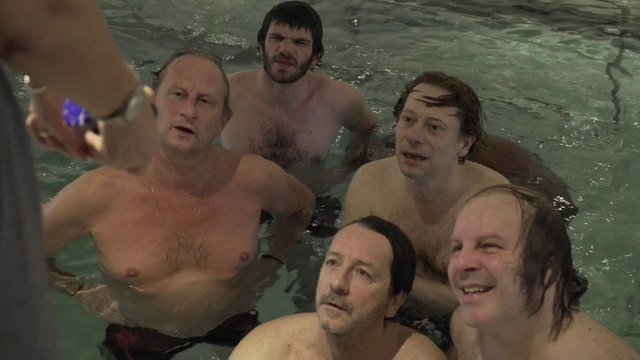 Dans Le Grand bain , Poelvoorde, Katerine et Amalric sont synchro sur l'humour!