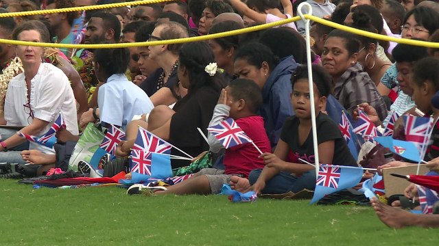 Príncipe Harry e Meghan Markle visitam Fiji