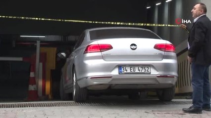 Ekipler, Suudi Arabistan Konsolosluğu'na Ait Aracı İncelemek Üzere Sultangazi'de Bulunan Kapalı...