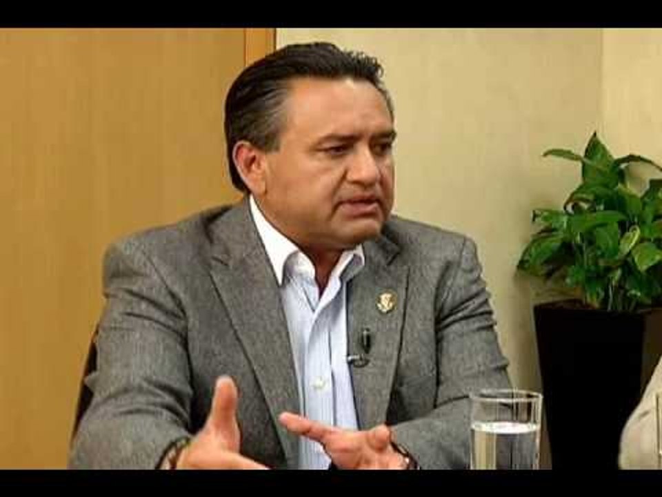 Esparza convoca a mesa de diálogo