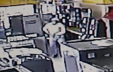 Adulto mayor  vuelve a ser capturado luego de presuntamente asaltar un local comercial por cuarta vez en Guayaquil