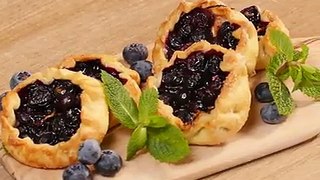 On ne fait qu'une bouchée de ces mini-tartelettes aux myrtilles LA RECETTE :