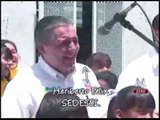 Heriberto Félix en Juárez muestra sus habilidades musicales