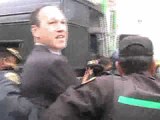 Detienen a líder sindical de Mexicana durante protesta en la SCT
