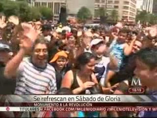 Se refrescan capitalinos en Sábado de Gloria