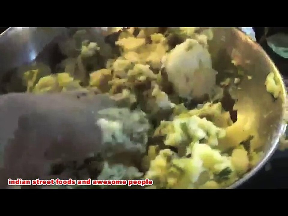 VADA PAV - Indian Street foods - Authentic Indian Street food - #vadapav