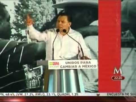 Se pone Peña Nieto la camiseta Puma y se reúne con Izquierdas alternativas