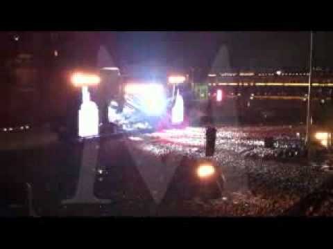 200 mil voces acompañan a McCartney en Hey Jude en el zócalo