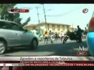 Agreden a reportero y camarógrafo de Televisa en bachilleres de Culhuacán