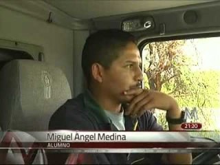 Estricto curso de manejo para operadores de tráileres