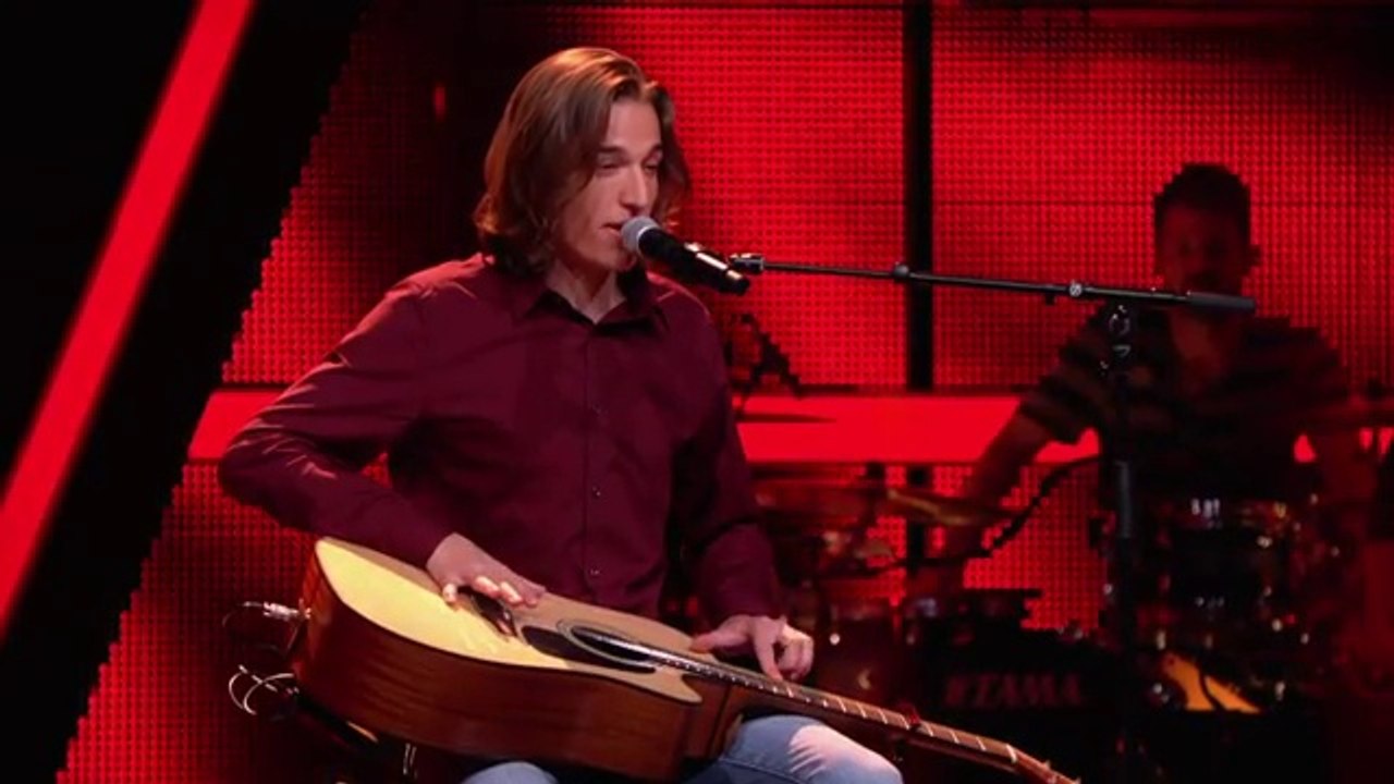 Eros Atomus Isler: 'Bette Davis Eyes' | Blind Audition | The Voice of Germany 2018