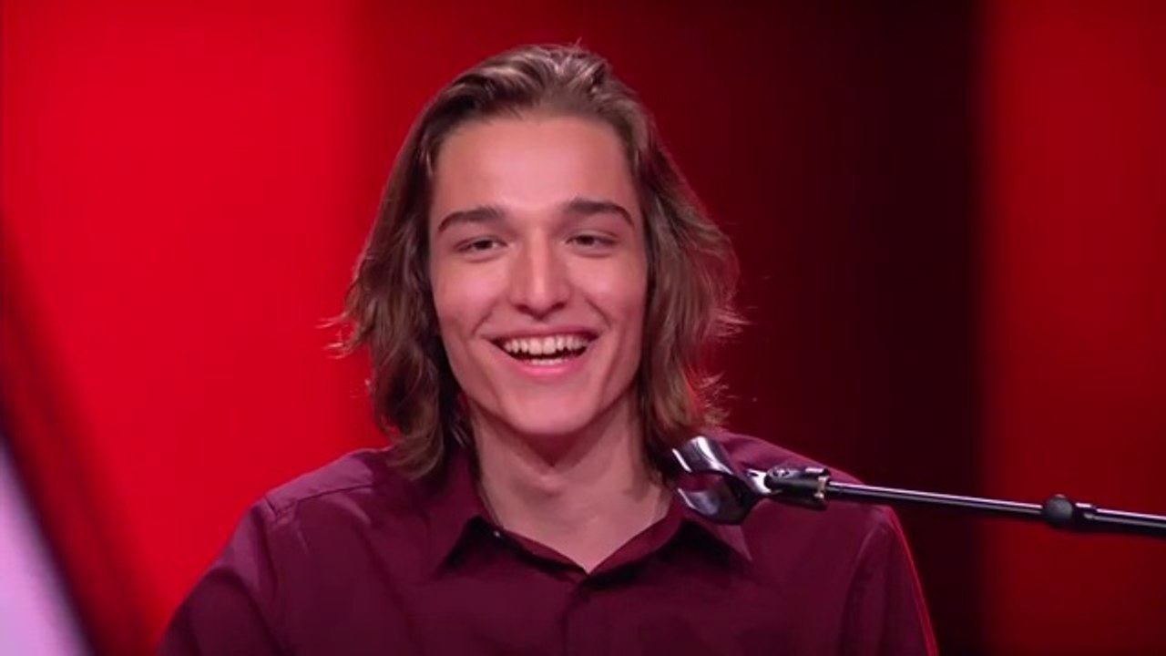 Eros Atomus Isler: "Bette Davis Eyes" | Blind Audition | The Voice of Germany 2018