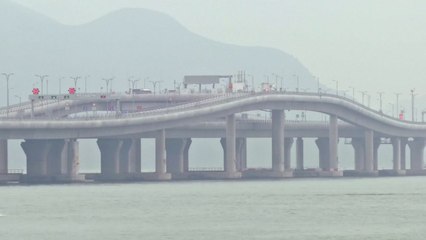 '세계 최장' 中 강주아오 대교 개통...홍콩 주민 반응은? / YTN