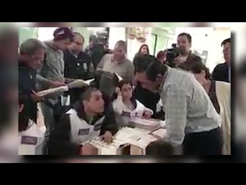 Secretario de Sedesol no aparece en lista nominal